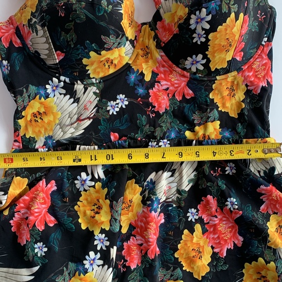 Torrid wings & floral peplum vixen collection swimsuit \ plus size 2x - Picture 10 of 10